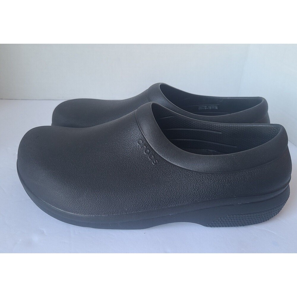Crocs M8 W10 Bistro Black at Work Clog Shoes Slip Resistant Nursing Chef Comfort